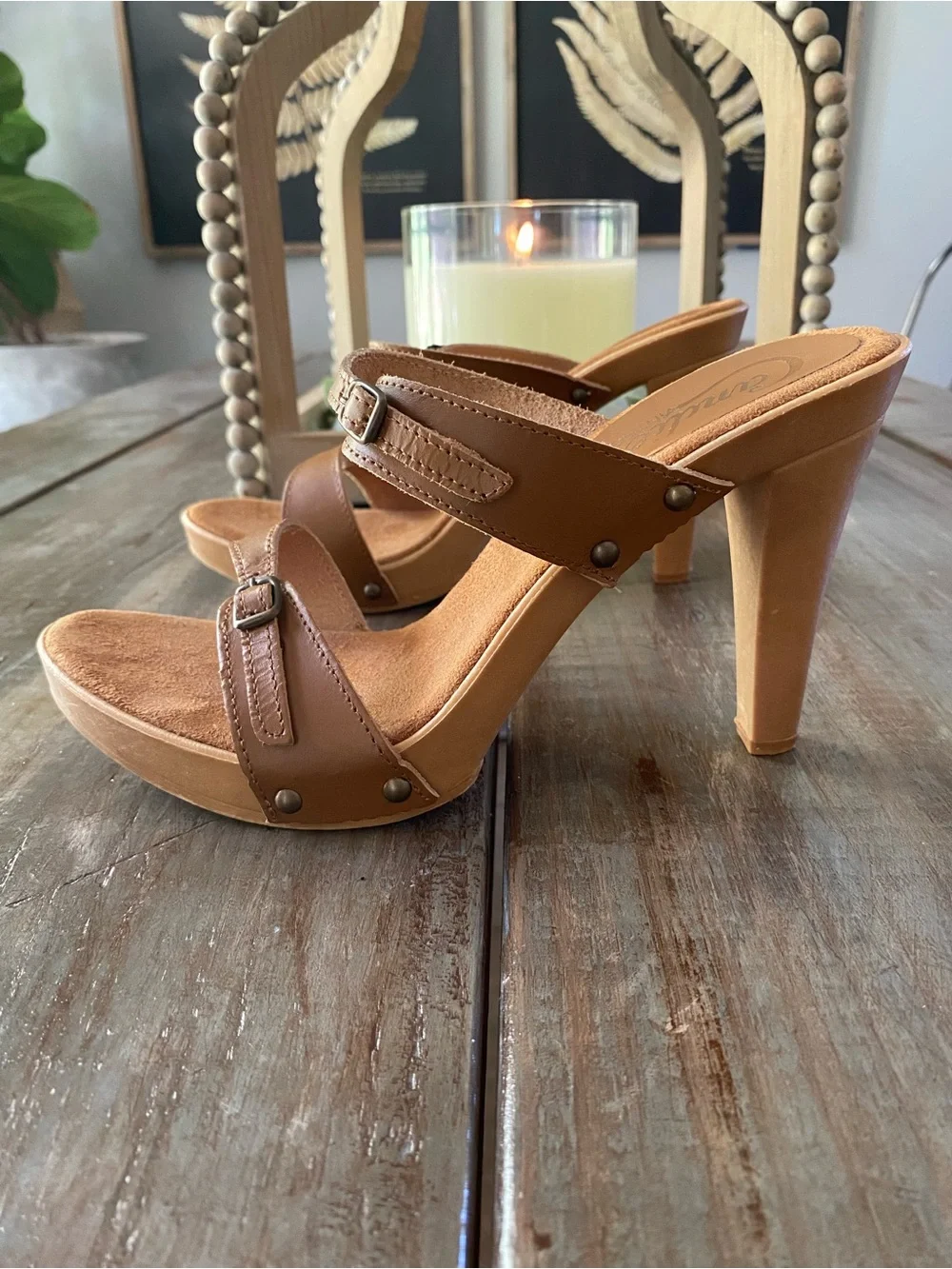 Vintage Candie’s Throwback Leather Studded Platform Heeled Sandals Womens 9 Tan
